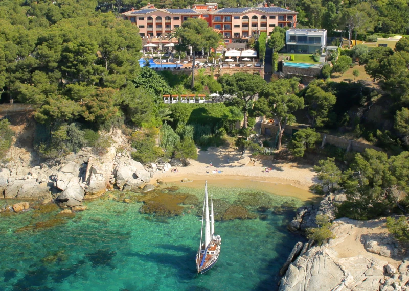 Cala del Pi Beach Retreat