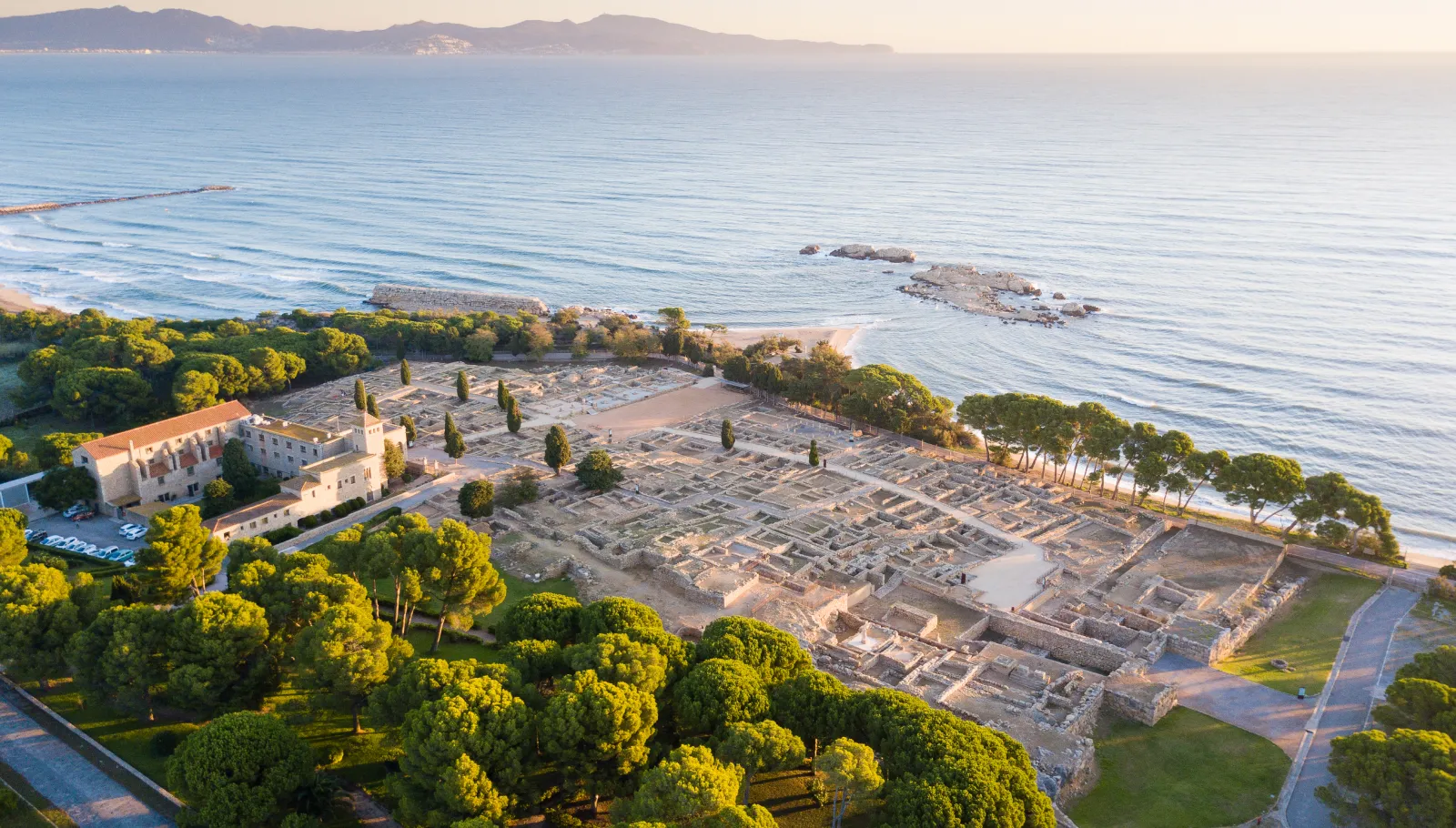 Escala-Ruines-Empuries.-Rafa-Perez.-Arxiu-Imatges-PTCBG